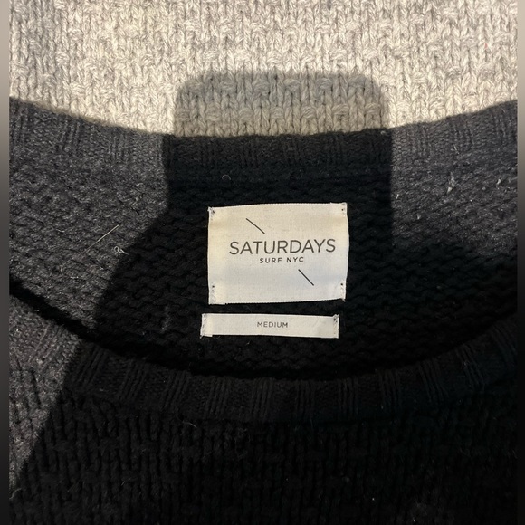 Black and grey knit sweater - Picture 2 of 2